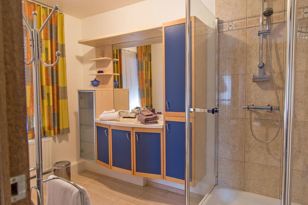 Hotel Wilgenhof Maaseik Extérieur photo